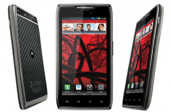 Motorola RAZR MAXX disponibile in Italia al prezzo di 549 euro