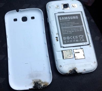 Samsung Galaxy S3 prende fuoco, la casa sud coreana indaga