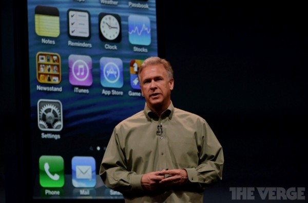 Phil Schiller contrario all'iPhone low cost