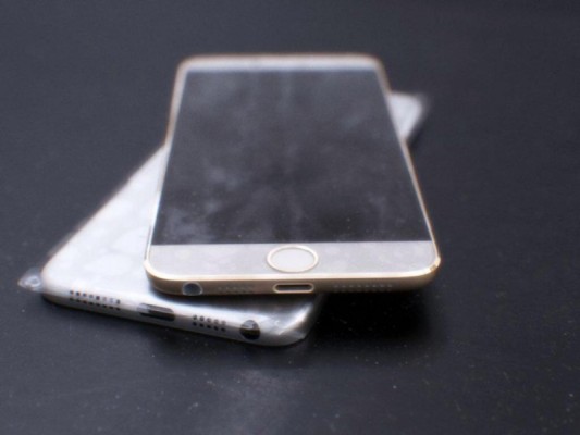 iPhone 6: nuove foto svelano il design del telefono