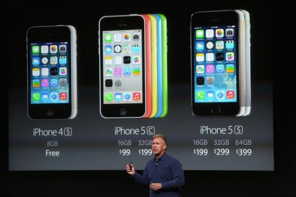 iPhone 5C: in uscita oggi la versione più economica da 8 GB