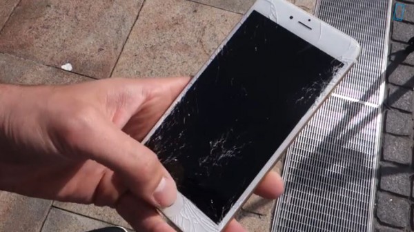 iPhone 6: video drop test di resistenza alle cadute