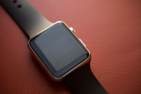 Apple Watch: ecco il clone cinese al prezzo di 35 dollari