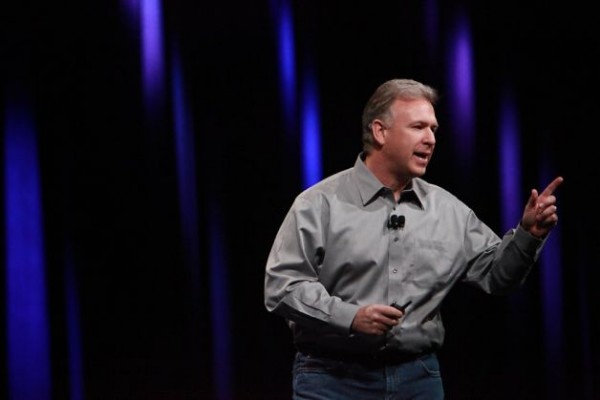 Phil Schiller parla dell'autonomia e memoria dell'iPhone 6